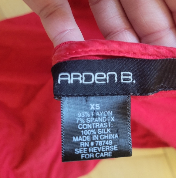 Arden B Red Open Back Blouse - Picture 2 of 4